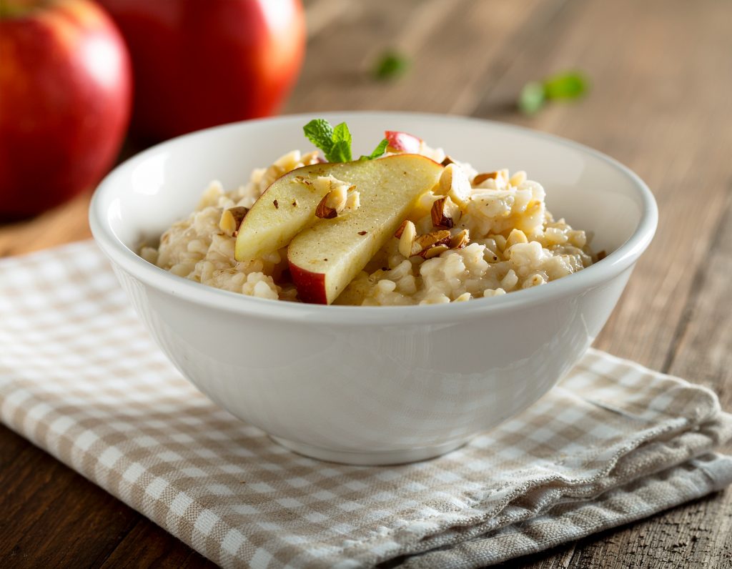 Protein-Porridge mit Apfel