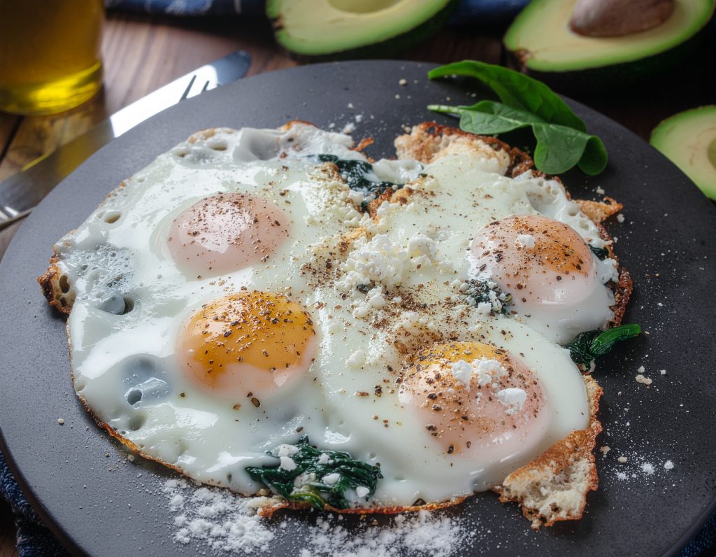 Spiegelei mit Spinat & Feta