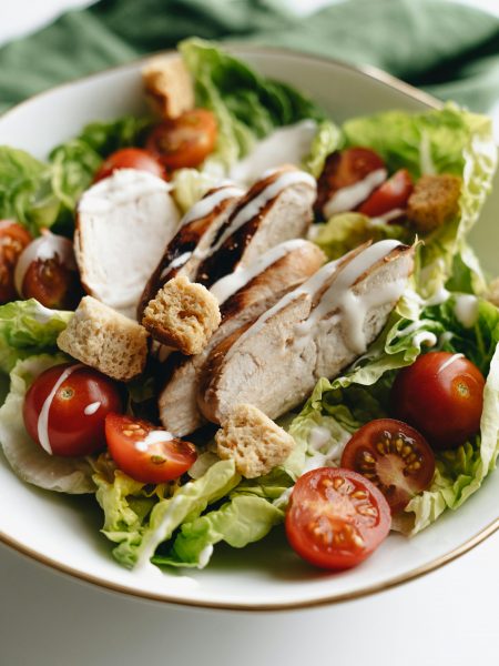 Salat mit Hähnchenbrust